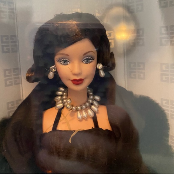 Givenchy Limited Edition Barbie - Picture 7 of 7